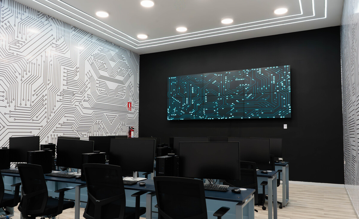 Salón de cómputo en IMET